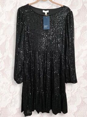crown & ivy Black Sequin Long Sleeve Tiered Dress